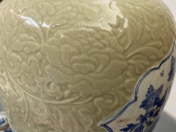 Un vase en porcelaine de Chine &agrave; d&eacute;cor en bleu et blanc sur fond c&eacute;ladon &agrave; d&eacute;cor incis&eacute;, Kangxi